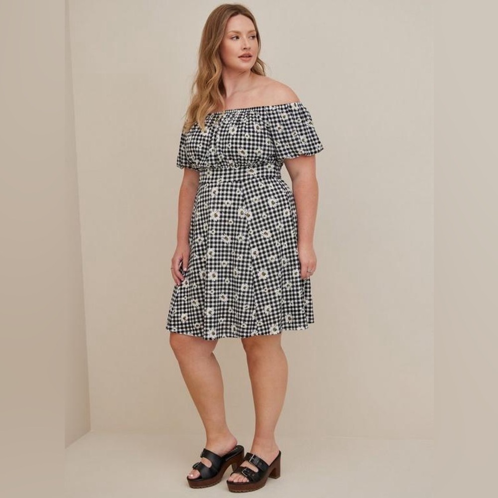 Torrid Mini Textured Knit Puff Sleeve Skater Dress - Picture 3 of 8